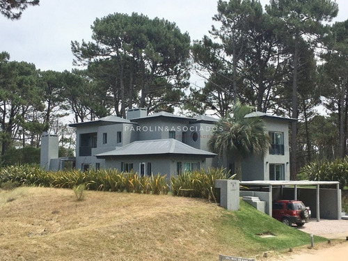 Casa De 5 Dormitorios En Pinar Del Faro, José Ignacio- Ref: 2650