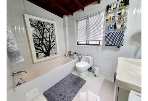 Venta De Casa En El Poblado Loma De Los Gonzalez Medellín
