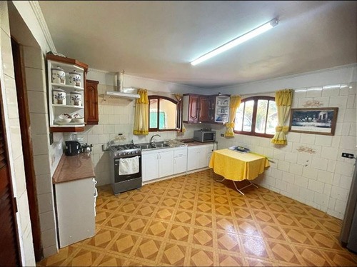 Casa En Venta 5d 3b, Con Piscina Y Recpecion Final
