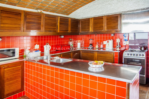 Hermosa Casa En Venta, Zona Península-punta Del Este