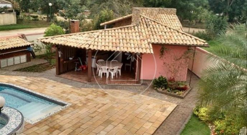 Casa - Ref: 881197