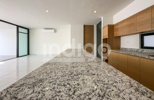 Casa En Venta En Mérida En Privada Parque Natura, Sitpach