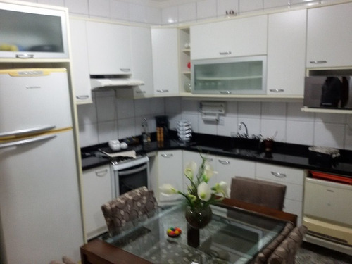 Imagem 4 de 15 de Casa De 3 Dormitórios - 4305