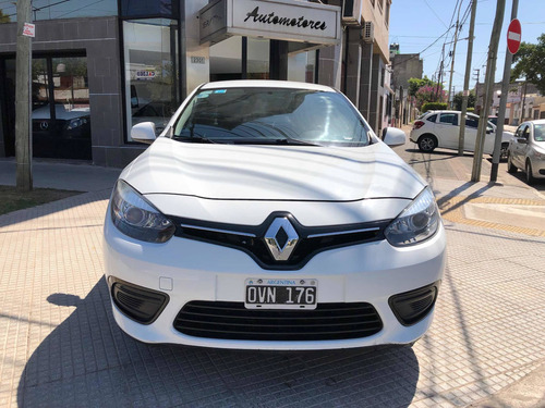 Imagen 2 de 10 de Renault Fluence 2015 1.6 Ph2 Dynamique Pack 110cv