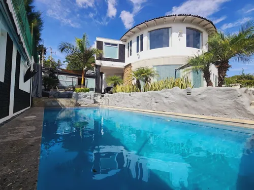 Venta Casa Jacarandas Con Alberca, Enorme Jardín, Amueblada, Equipada, Vistas Espectaculares Con Todos Los Servicios En Fracc Rancho San Diego Ixtapan De La Sal Edomex