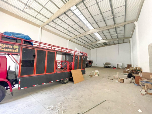 Imagem 3 de 8 de Lojas Comerciais Venda - Ref: Tl0727