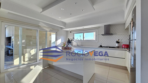 Casa En Venta En Terravista, General Rodriguez