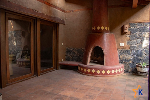 Residencia En Venta En Pátzcuaro Con Vista Al Lago