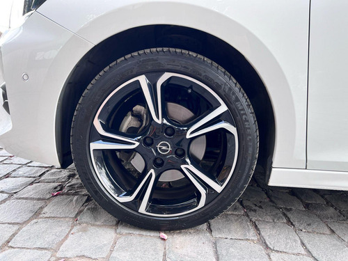 Opel Corsa GS LINE 1.2 AT