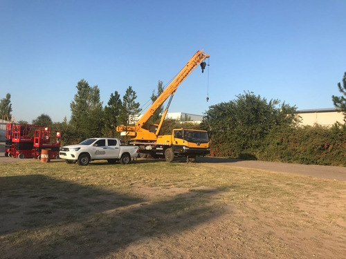 Grua 25 Tn. Xcmg Sobre Camión