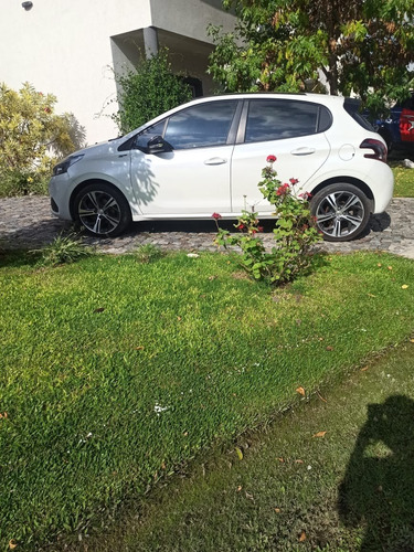 Peugeot 208 Gt