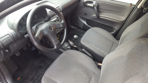 Chevrolet Corsa Classic Sedan 2006/2007 1.0 Flex