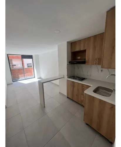 Excelente Inversión Por Su Ubicación Sabaneta 61 Mt/ 3 Alc/ Edificio