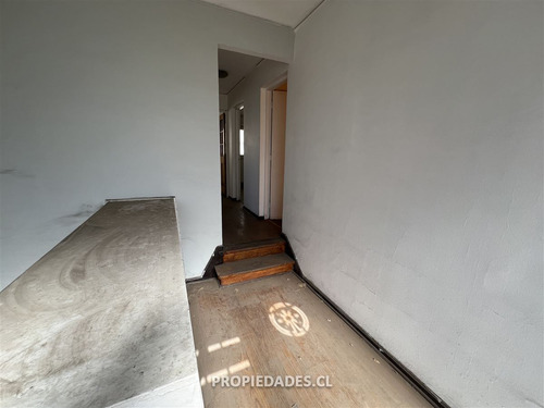 Casa En Venta De 3 Dorm. En Ñuñoa