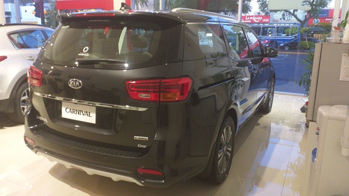 Kia Carnival 2.2 Crdi Premium C/techo Linea Nueva