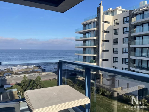 Apartamento De 1 Dormitorio , Vista Y Terraza  Frente Al Mar, Punta Del Este