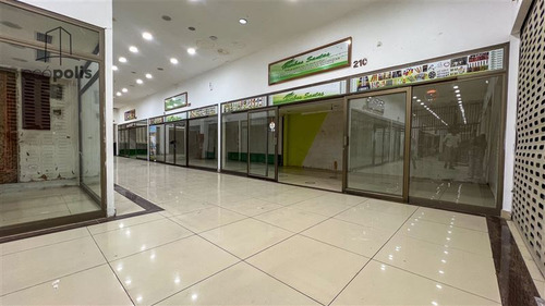 Gran Local Comercial En Arriendo Con Excelente Ubicación!