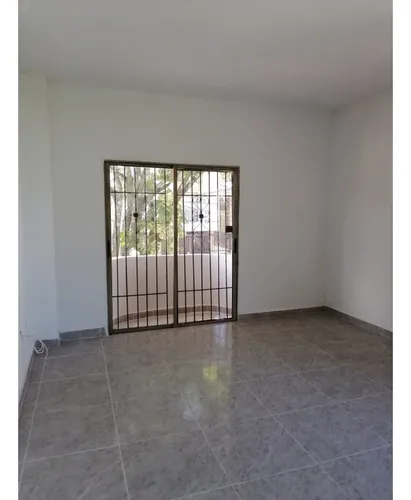 Arriendo Casa Independiente Unifamiliar En El Refugio, Cali