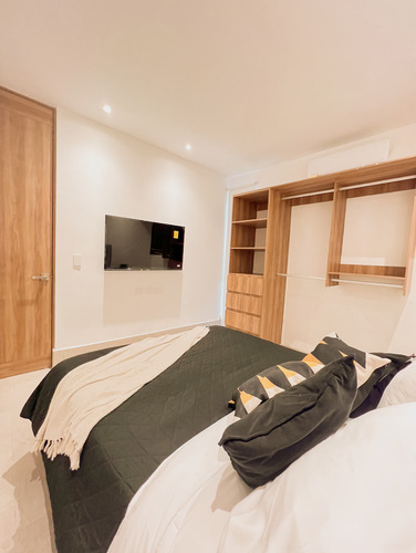 Departamento En Renta En Merida, Temozon Norte. 2 Habitaciones Y Amueblado