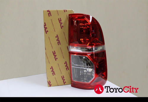 Faro Trasero Para Toyota Hilux 2012/2015 Tyc