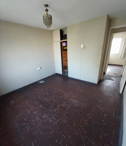 ¡¡¡ Ubicación Inmejorable, Ideal Para Remodelar A Tu Gusto !