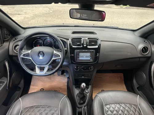 Renault Logan 1.6 Privilege / Intens