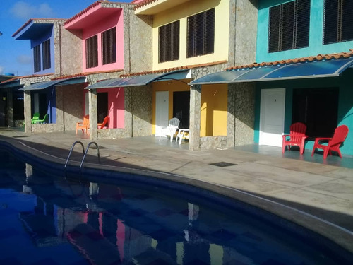 Alquiler Casa De Playa Para 6 Personas Maximo 10  Chichiriviche  Townhouse Ciudad Flamigo Yacer Cabrera