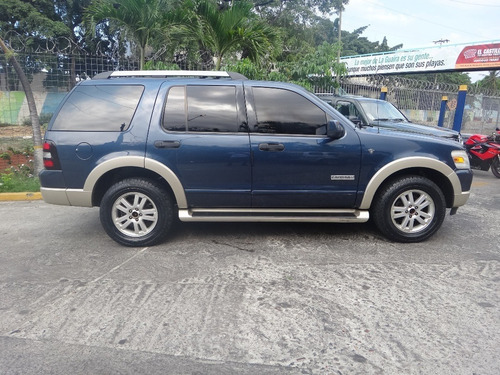 Imagen 8 de 15 de Ford Explorer Eddie Bauer 4x4