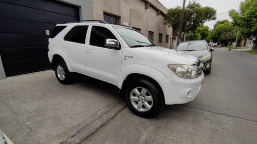 Imagen 2 de 15 de Toyota Sw4 3.0 Srv 4x4 7 Pax 2010 Impecable, Nueva !!!!