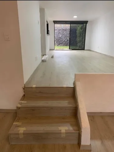 Casa Iluminada Venta Súper Céntrica En La Parte Baja Las Alamedas