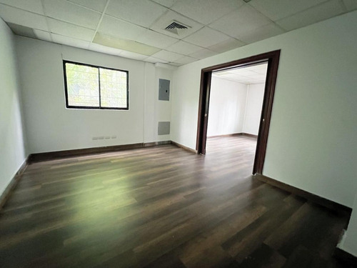 Local Disponible En Torre Empresarial