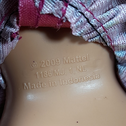Imagem 10 de 10 de Barbie Mattel 3 Unidades, 2 Indonesia E 1 China. Como Fotos