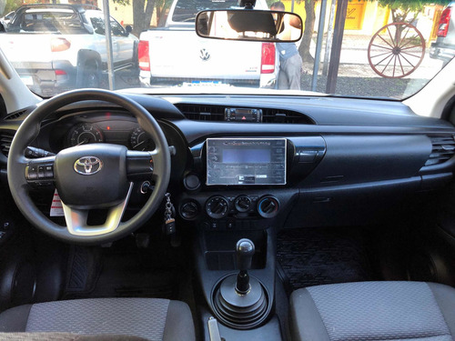 Toyota Hilux 2.4 Cd Dx 150cv 4x4 2017