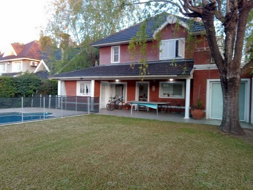 Alquiler Casa 3 Dormitorios Solar Del Bosque Con Cochera