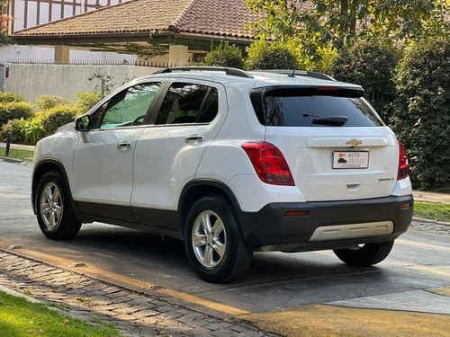 Imagen 8 de 14 de Chevrolet Tracker Lt