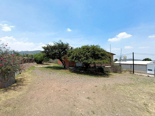 Casa De Campo En Venta En Huimilpan A 30 Min. De El Pueblito Y 35 Min. De Centro Sur, Querétaro