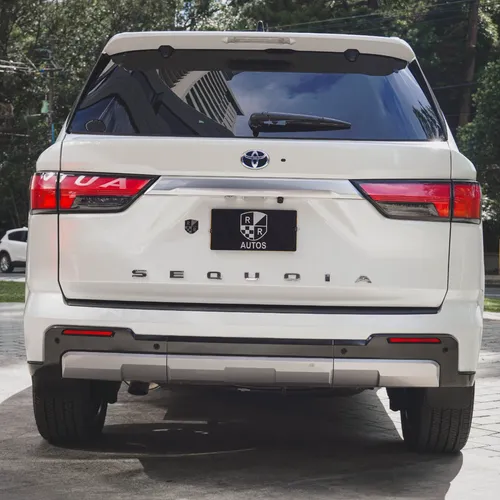 Toyota Sequoia 3.5 4WD CAPSTONE 4x4
