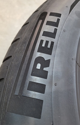 Pneu Pirelli 235/55 R18 100v P Zero Semi Novo (Usado)