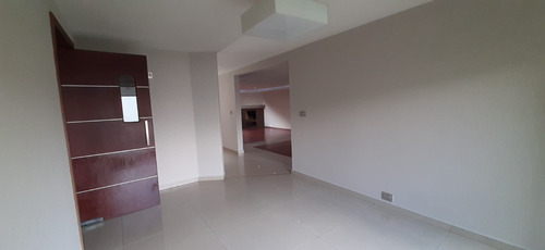Imagen 14 de 28 de Se Vende Preciosa Casa En Lomas De Las Palmas