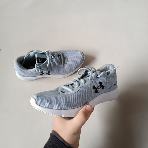 Zapatillas Celestes Under Armour Leer Descripcion