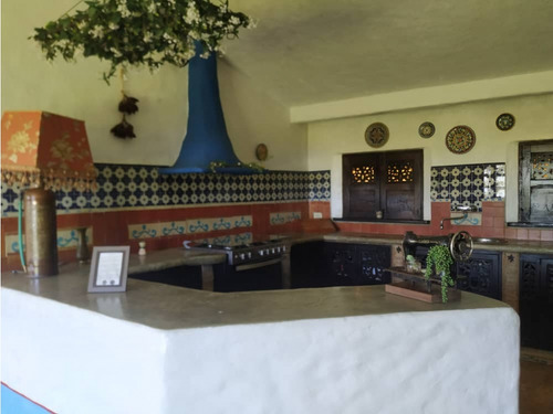 Casa En Venta De Estilo Español La Suiza San Antonio