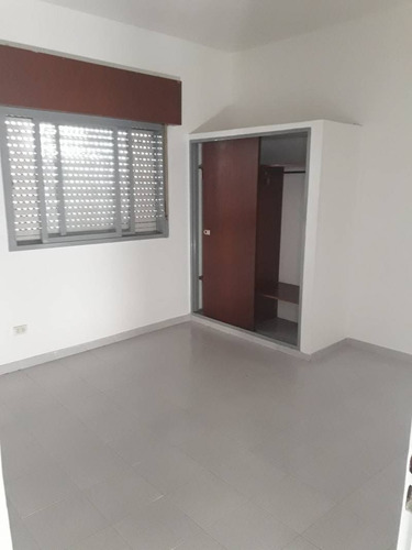 Imagen 6 de 9 de Departamento De 3 Ambientes. La Tablada