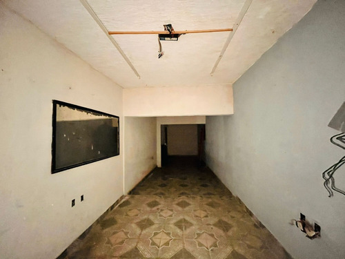 Casa En Venta En Veracruz Con Hab. En P. B. Y Alberca Col. Astilleros