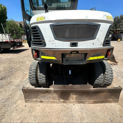 Mini Excavadora Neumática Bobcat E55w Año 2016 4x4