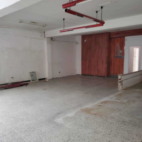 Imagen 7 de 20 de Alquiló Local Comercial Con Apartamento