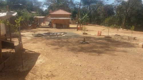 Excelente Lote 1.700 M² Localizado No Bairro Jaquesville - 977