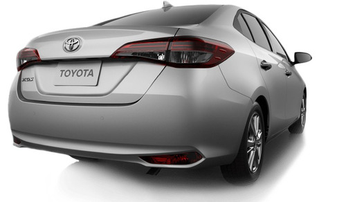 Toyota Yaris Sedán