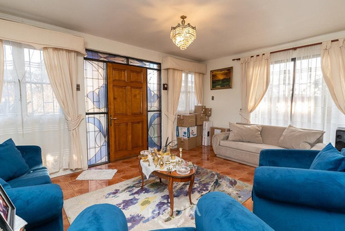 Imagen 1 de 30 de Casa Más Afuera