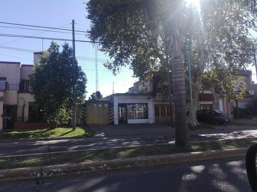 Lote De 8.66x39 - Avenida 7 E/ 526 Y 527 - Tolosa