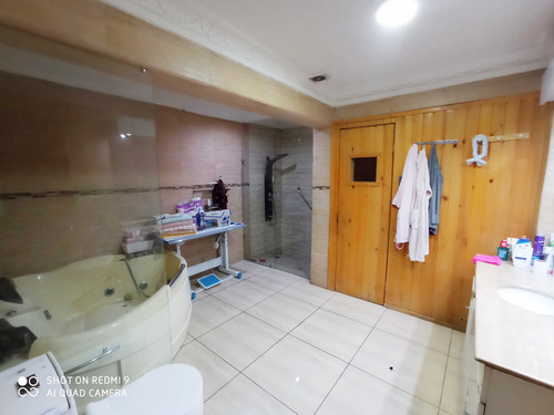 Casa En Venta, 5 Estacionamientos, El Parrón. (93659)